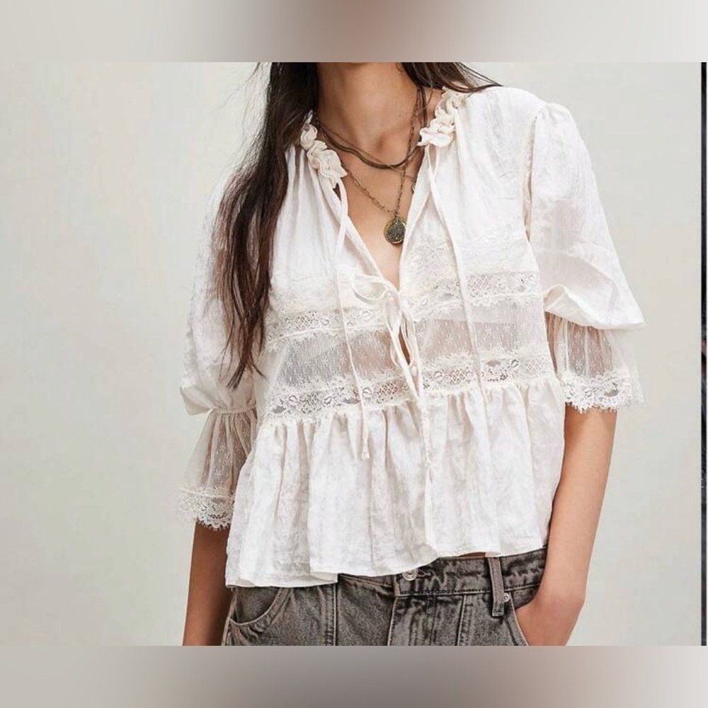 White 3/4 Sleeve Ruffled Peplum Blouse